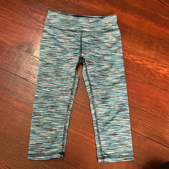Blue colored capris - Picture 1 of 3